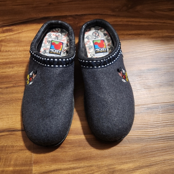 Mickey Women's Size 7 Slip On Sandal - Picture 4 of 10